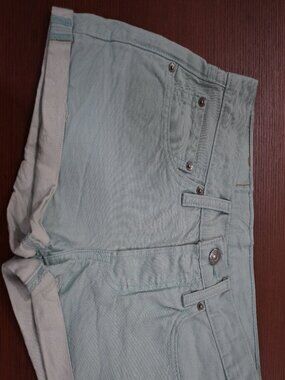 Levi’s 501 Shorts Aqua Blue Cuffed Shorts - Size W26